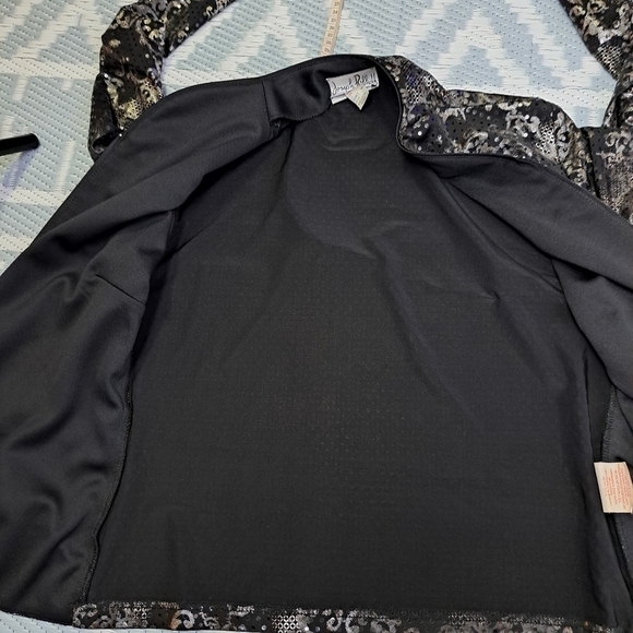 Joseph Ribkoff Artsy Geometric Sequined Ruched‎  Jacket - Picture 9 of 11